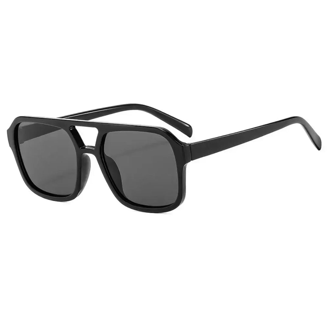Zentha square shield women's Zentha square shield women's shades in Black frame with black lenses, side view on white background in Black frame with black lenses, right 3/4 angle on white background