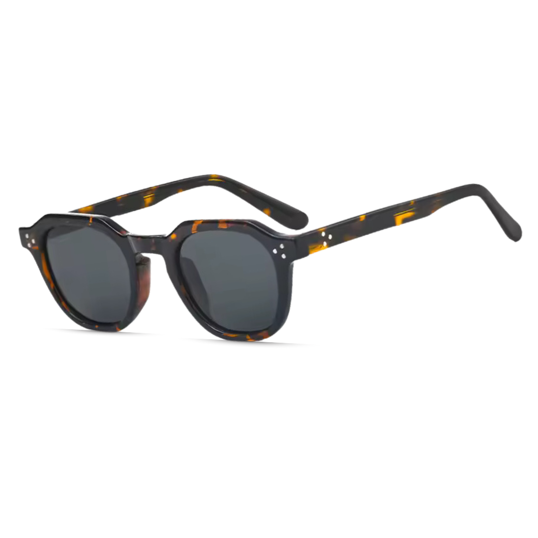 Women’s sunglasses Valora, square geometric style, 3/4 right angle view in Tortoise–Black (tortoise frame, black lenses) on white background.